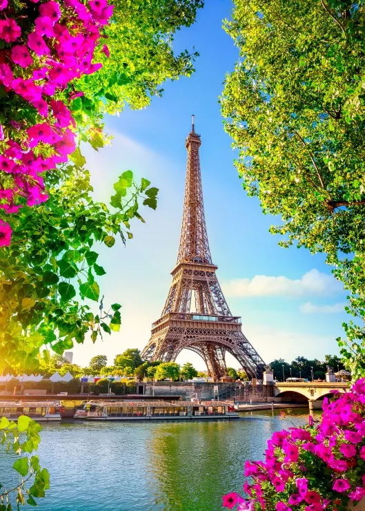 Tour Eiffel au Printemps