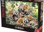 Tiger Selfie